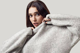 Модний светр на зиму