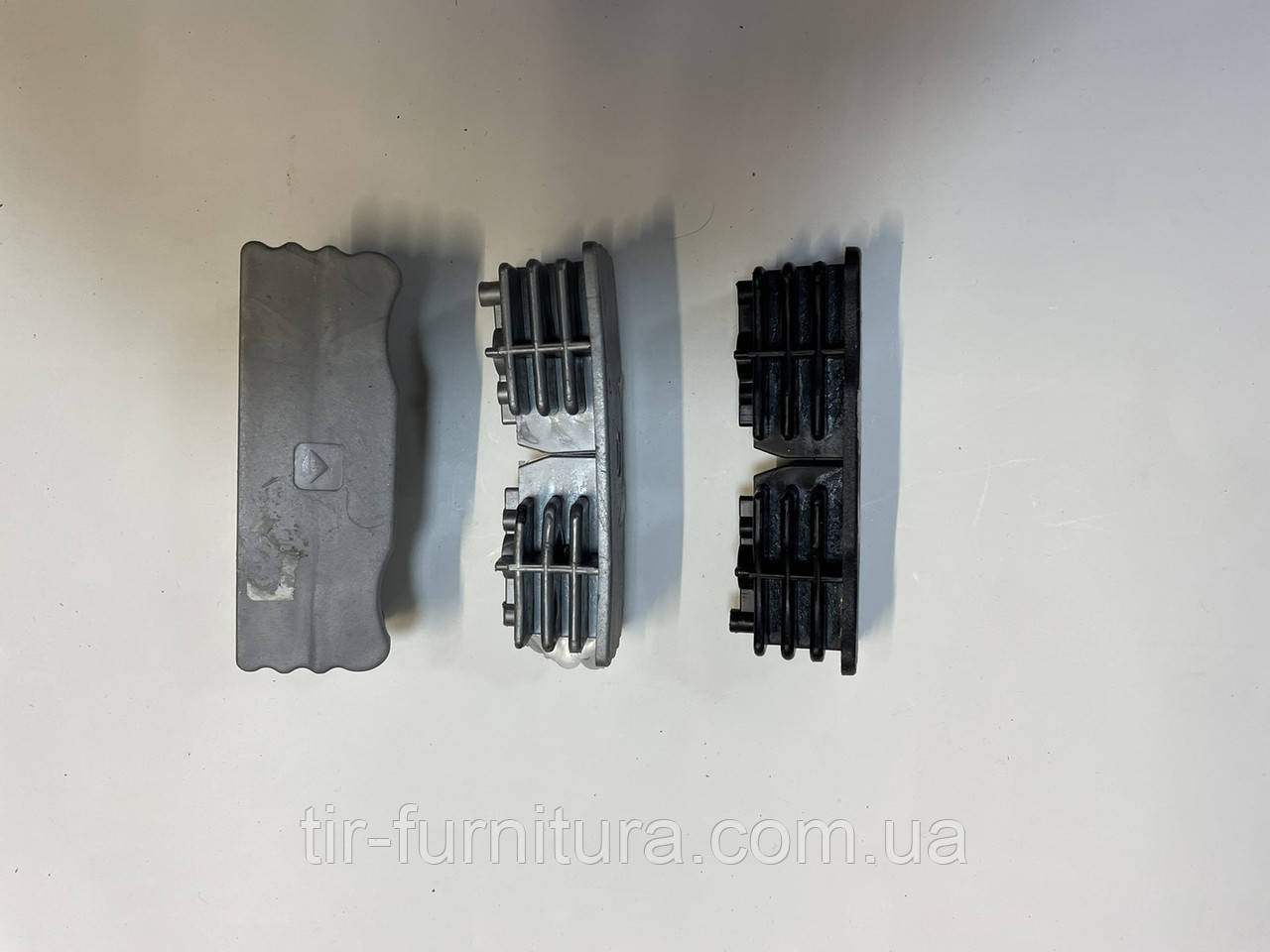 Заглушка профиля боковой защиты (пластик) Takler, фото 1