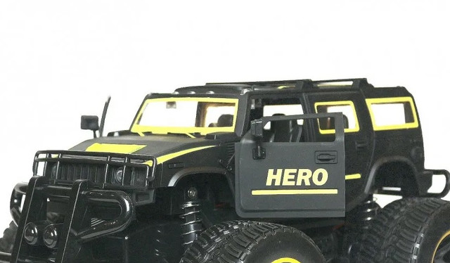 Машинка на радіокеруванні