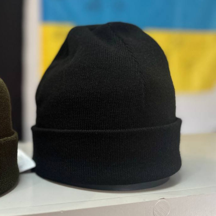 Шапка в'язка чорна, шапка вязана в чорному кольорі, тепла зимова шапка чорна