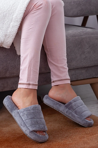 Домашние тапочки женские, красивые комнатные шлепанцы серого цвета ...