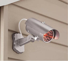 Муляж камери PT-1900 CAMERA DUMMY відеокамера обманка SV227