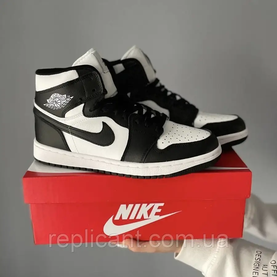 Кроссовки Nike Jordan 1 Retro Black/white кросівки найк