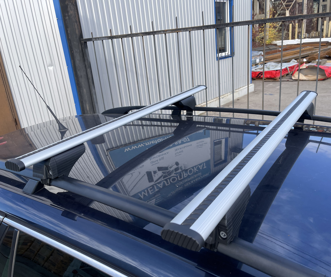 Поперечки на рейлінги універсальні 2 шт. Аеродинамічні (Wizard) Сірі, фото 1