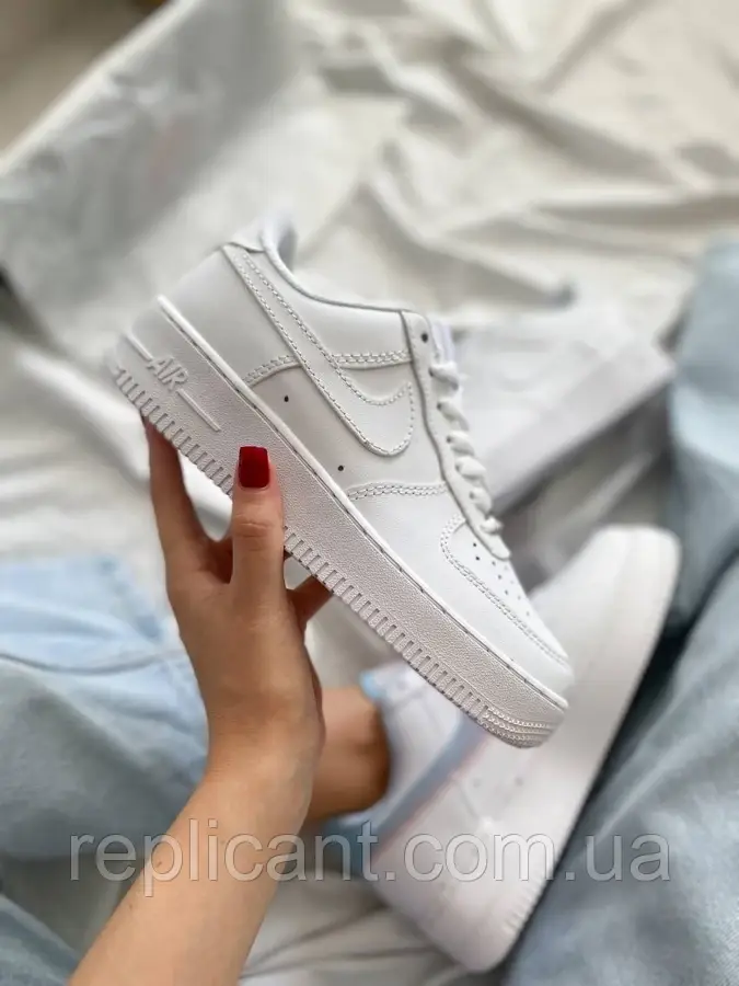 Кроссовки Nike Air Force 1 Lux кросівки найк