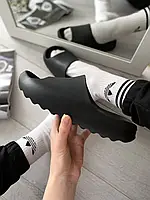 Yeezy Slide Black