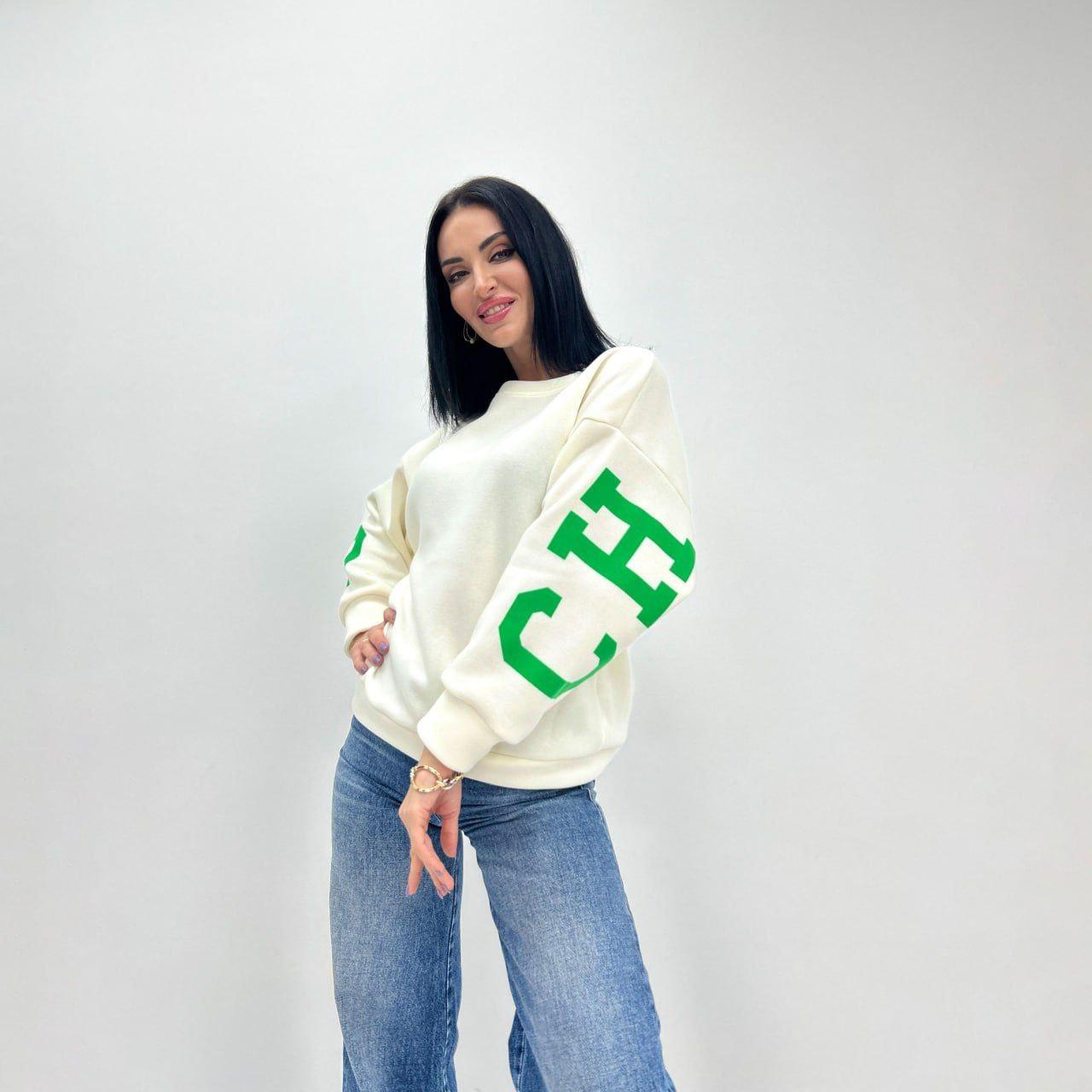 Жіночий яскравий утеплений батник