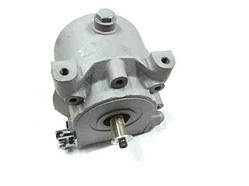 Насос-розподільник масляний прес-підбирача ПРП-80