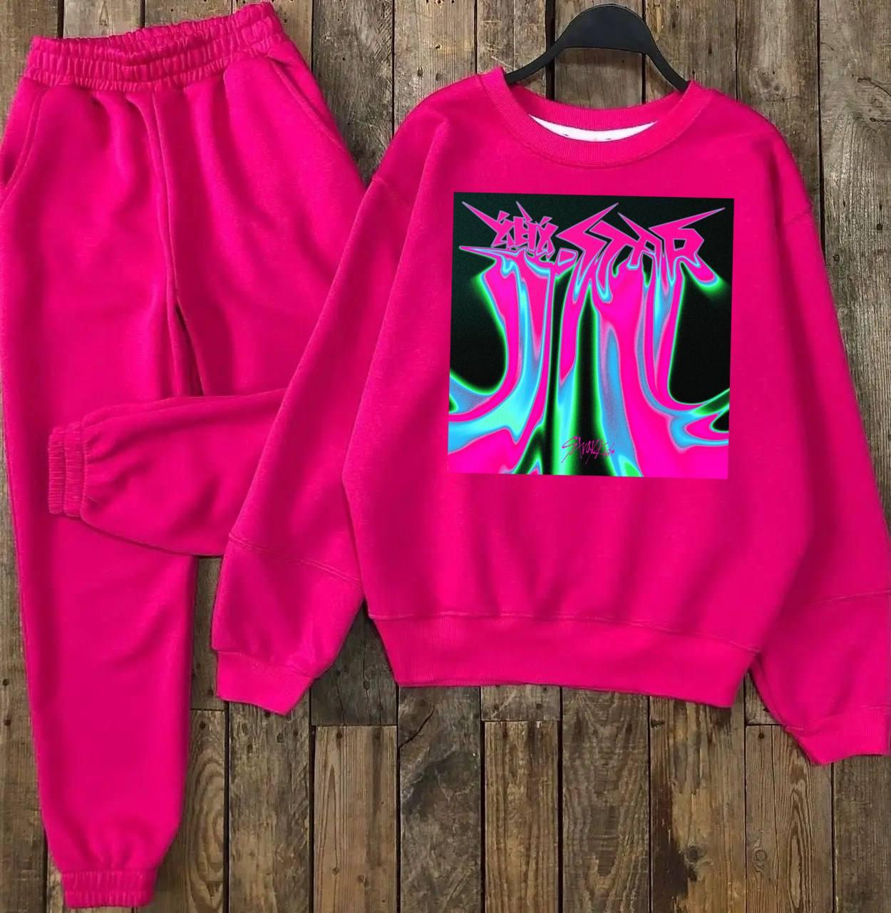 Жіночий спортивний костюм з принтом Stray Kids, фото 1