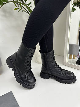 Черевики жіночі MyClassic W113-T1ZM зимові на шнурівці чорні 36