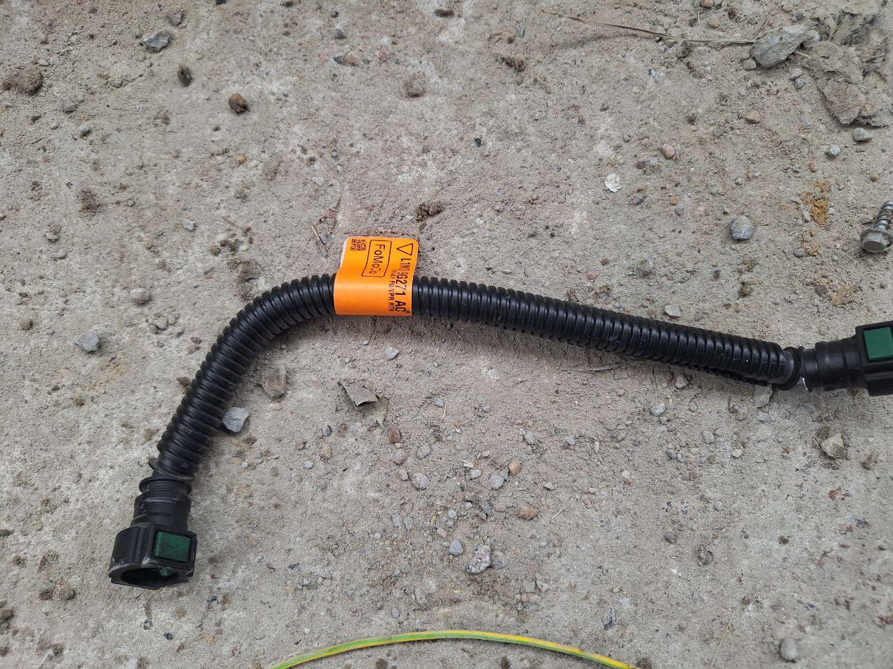 Паливна трубка шланг Ford Explorer 6 2020 3.3 б/у оригінал L1M39G271AC, фото 1