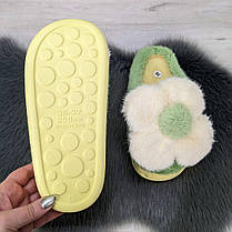 Тапочки жіночі хутряні з великою ромашкою м'ятні 4315, фото 2