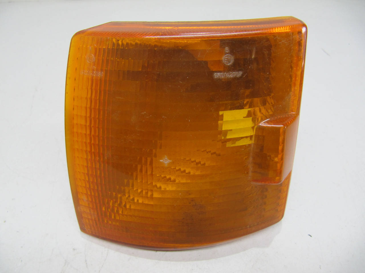 

Повторитель поворотник левый Фольксваген Транспортер Т4 Оригинал HELLA