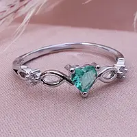 Женское кольцо с камнем "Сердце", зеленое С10146