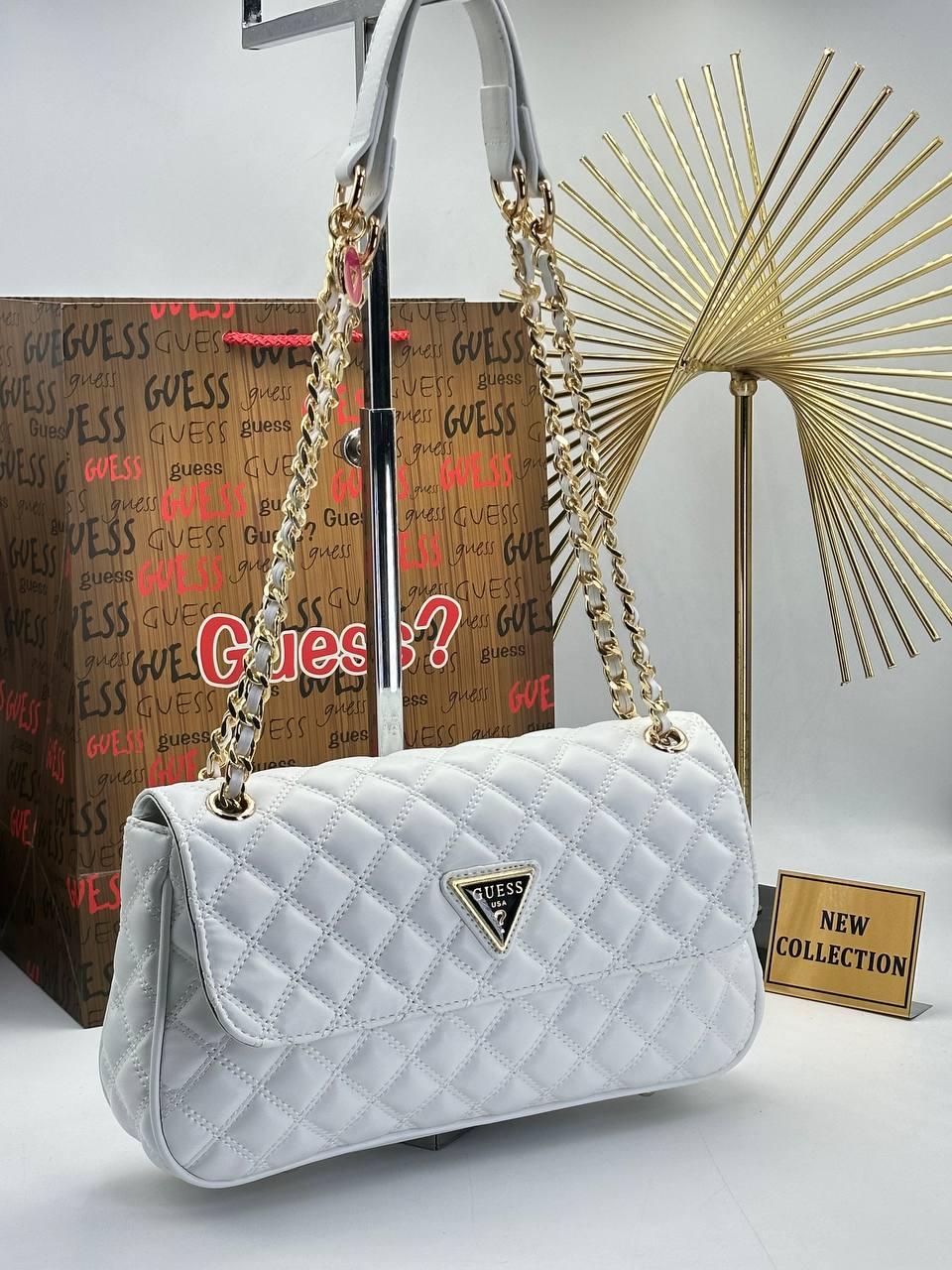 Жіноча сумка Гесс біла Guess White