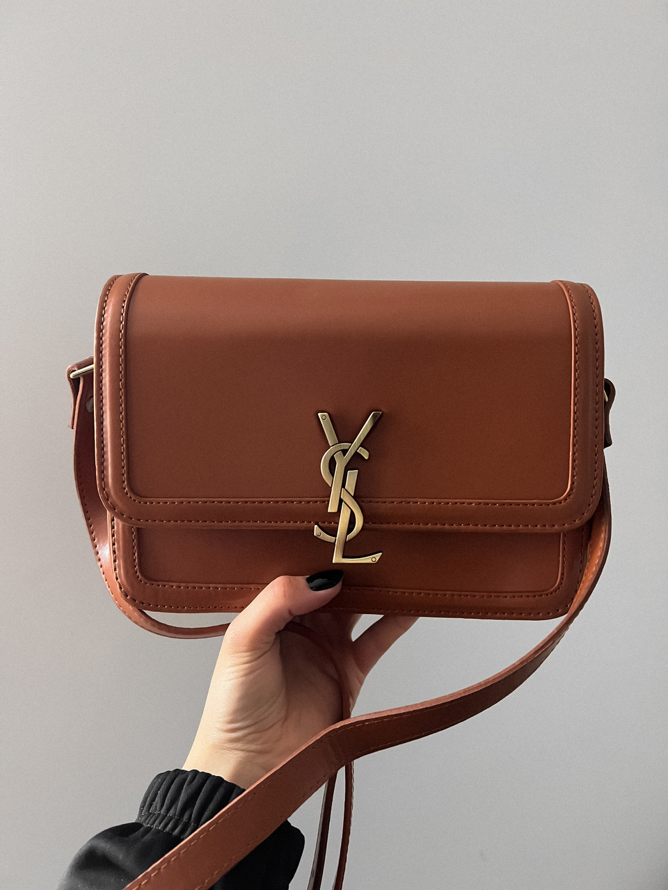 Жіноча сумка Ів Сен Лоран коричнева Yves Saint Laurent Brown
