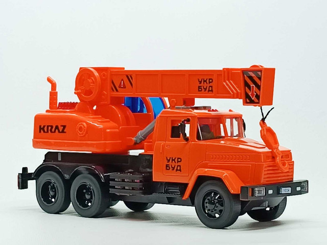 Машинка Автопром Краз Автокран 30 см KR-2202-13B