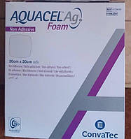 Aquacel Foam Adhesive Ag 20x20 см Губчаста неадгезивна пов'язка зі сріблом 1 шт.