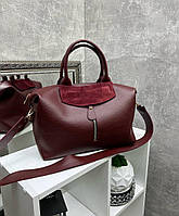 Женская сумка саквояж вместительная городская модная на широком ремне бордовая кожзам
