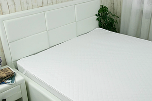 Непромокаючий наматрацник 120х200 на резинці махровий на ліжко, водовідштовхуючий наматрацник полуторний