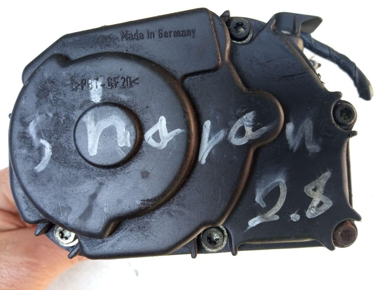 Дросельна заслінка Volkswagen Sharan 2.8 VDO 021 133 064 A