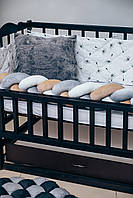 Бортик в ліжечко - косичка трьохпрядна120*18см біло-сіро-коричнева