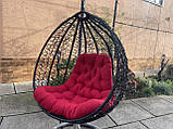 Крісло-кокон з ротанга, чорне з червоною подушкою, фото 2
