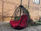 Крісло-кокон з ротанга, чорне з червоною подушкою, фото 5
