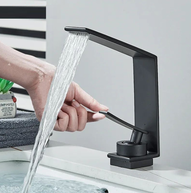 Дизайнерський змішувач для раковини ванної кімнати Bakala (6-PHD) одновентильний стильний кран у ванну з Латуні Чорний