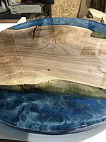 Дизайнерський круглий стіл річка з епоксидної смоли та дерева