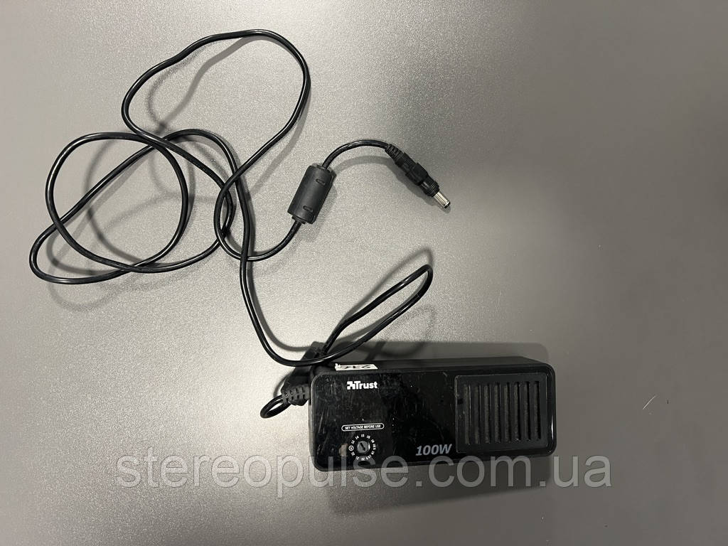 Універсальний блок живлення Trust PW2100 для ноутбуків  100W (5.5х2.5)
