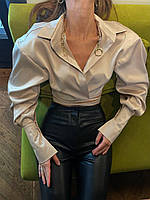 Женская укороченная блуза из королевского атласа с объемным рукавом на запах с переплетами
