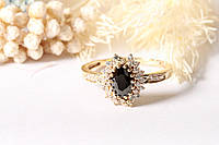 Женское золотое кольцо с черным фианитом