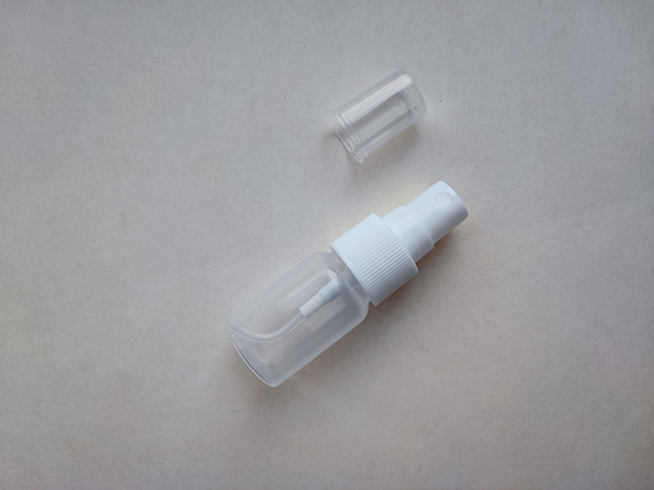 15 - 12 мл П/П напівпрозорий Поліпропілен (РР) з білим розпилювачем 20/410 пляшка, флакон пластиковий