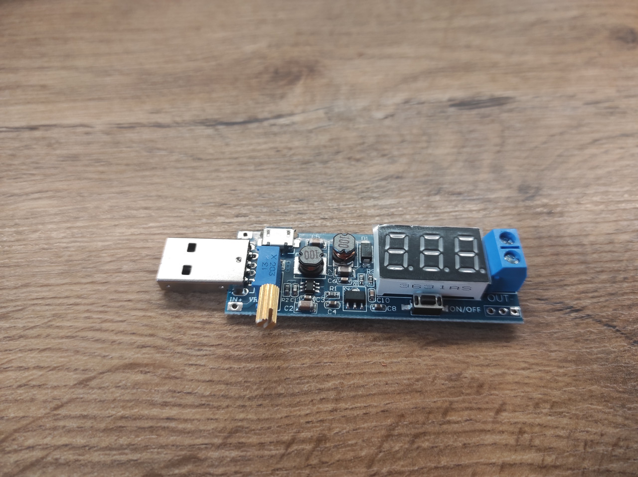 Регульований USB перетворювач, DC-DC 3.5-12v to 1.2-24v LED роутер