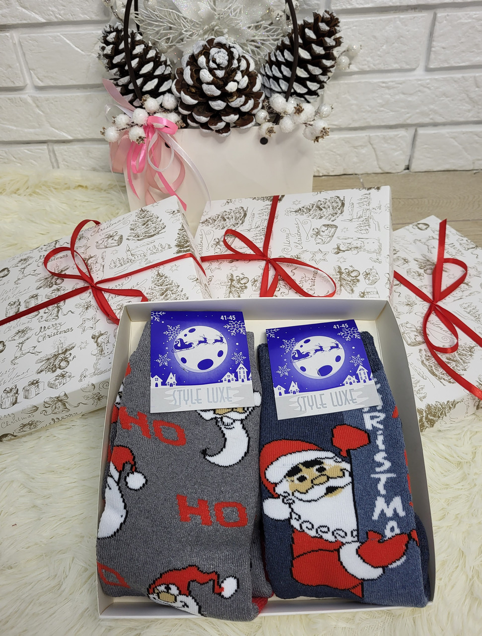 Подарунковий набір Новорічний теплих чоловічих шкарпеток. Різдвяний набір шкарпеток святкових зимових