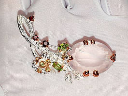 Срібна Брошка ручної роботи з натуральним Рожевим Кварцем, Гранатами та Перидотом (Хризолітами)