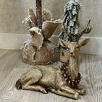 Новогодняя декоративная фигурка под елку Олень с веночком на шее 21 см