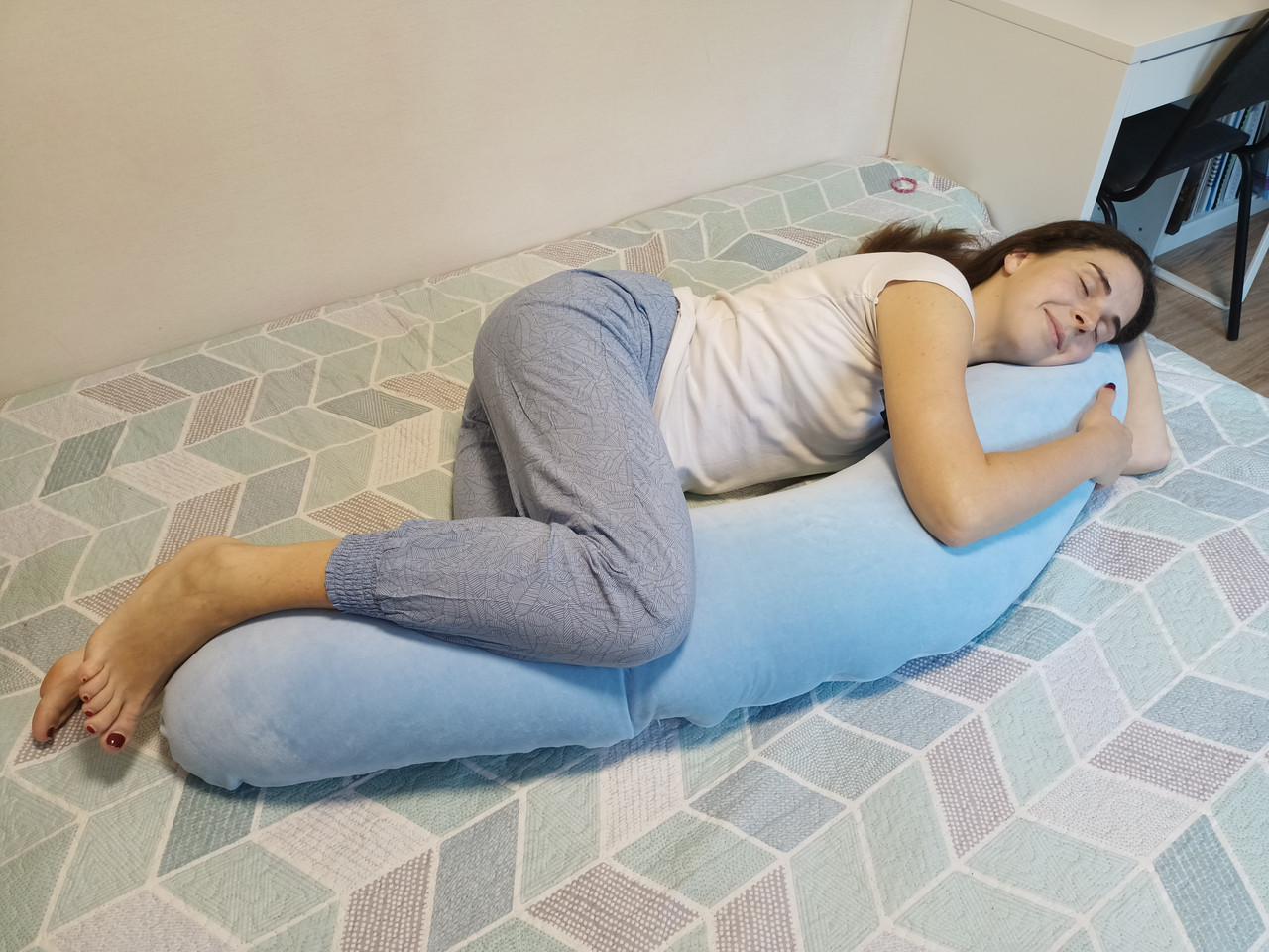 Подушка для беременных и кормления ребенка велюр Comfort, подушка для отдыха - фото 2 - id-p2019152675