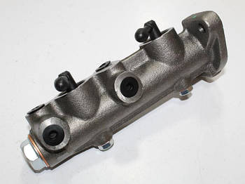 Циліндр гальмівний головний Славута (під вакуум)