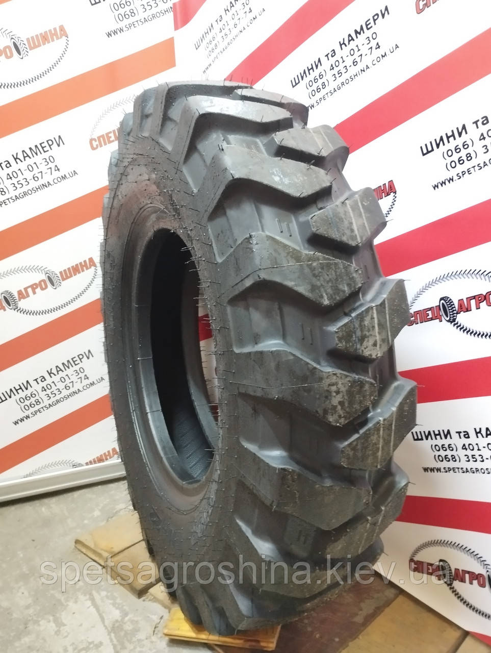 Шина 10.00 R20 NB38 16PR TT Mitas