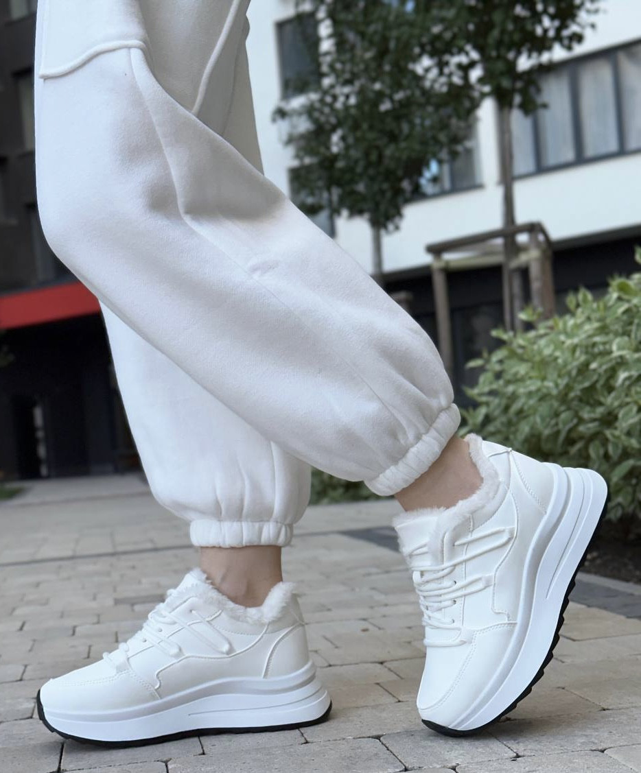 Кросівки жіночі зимові 8 пар у ящику білого кольору 36-41, фото 1