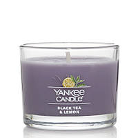 Свеча ароматическая соевая в стекле "Чёрный чай и лимон" Yankee Candle Mini Singles