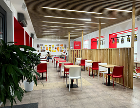 Фудкорт "Домашня редакція" м. Кам'янець-Подільський 1