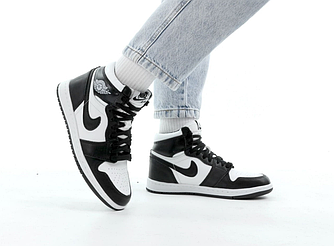 Зимові жіночі чоловічі кросівки Nike Air Jordan 1 High White Black Winter Найк Джордан високі чорно-білі з хутром підліткові