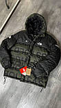 Куртка чоловіча The North Face зимова пуховик чорний із зеленим з капюшоном теплий модний укорочений, фото 9