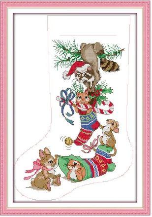Набір для вишивання за нанесеною на канву схемою "Christmas stockings (6)" . AIDA 14CT printed, 34*50 см