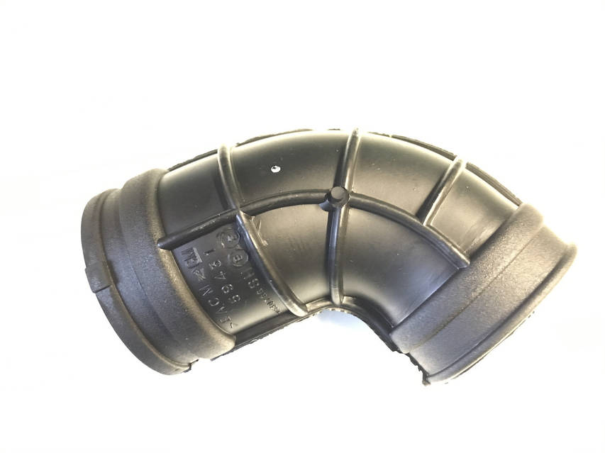 Патрубок воздушный Opel Astra G H Zafira A 1.7CDTI 2.0DTI