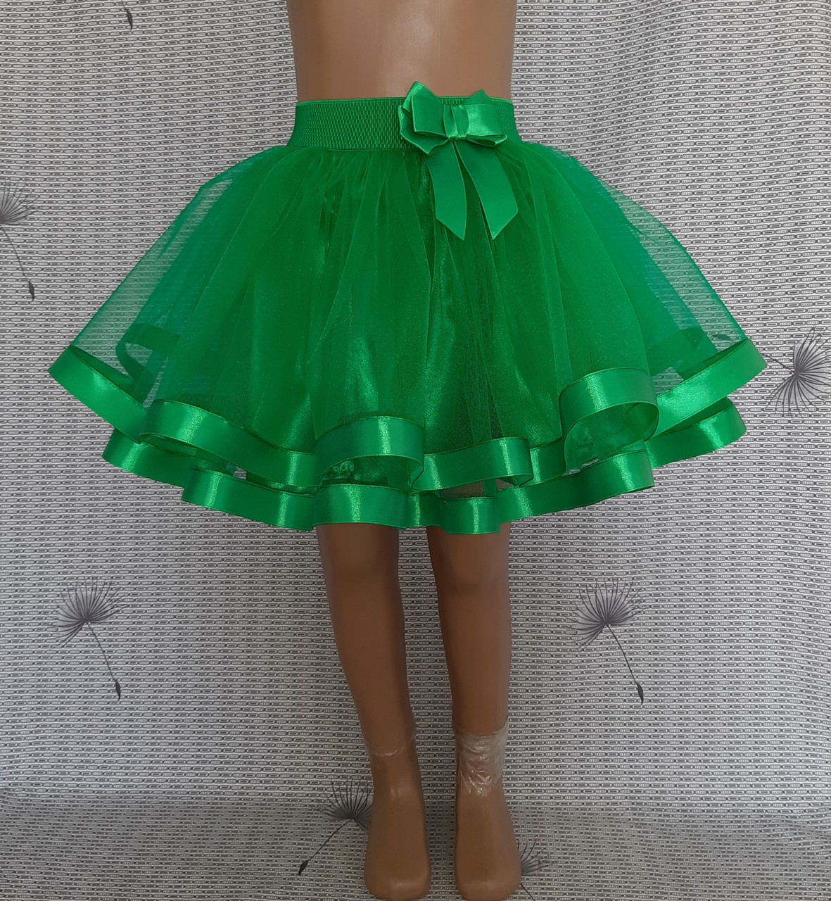Дитяча зелена спідничка на резинці в два шари фатину, розмір 98-104