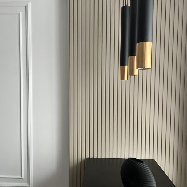 Стінові панелі бежевим кольором